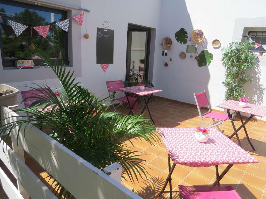 Hotel Kyriad Cap Sud Avignon Exterior foto